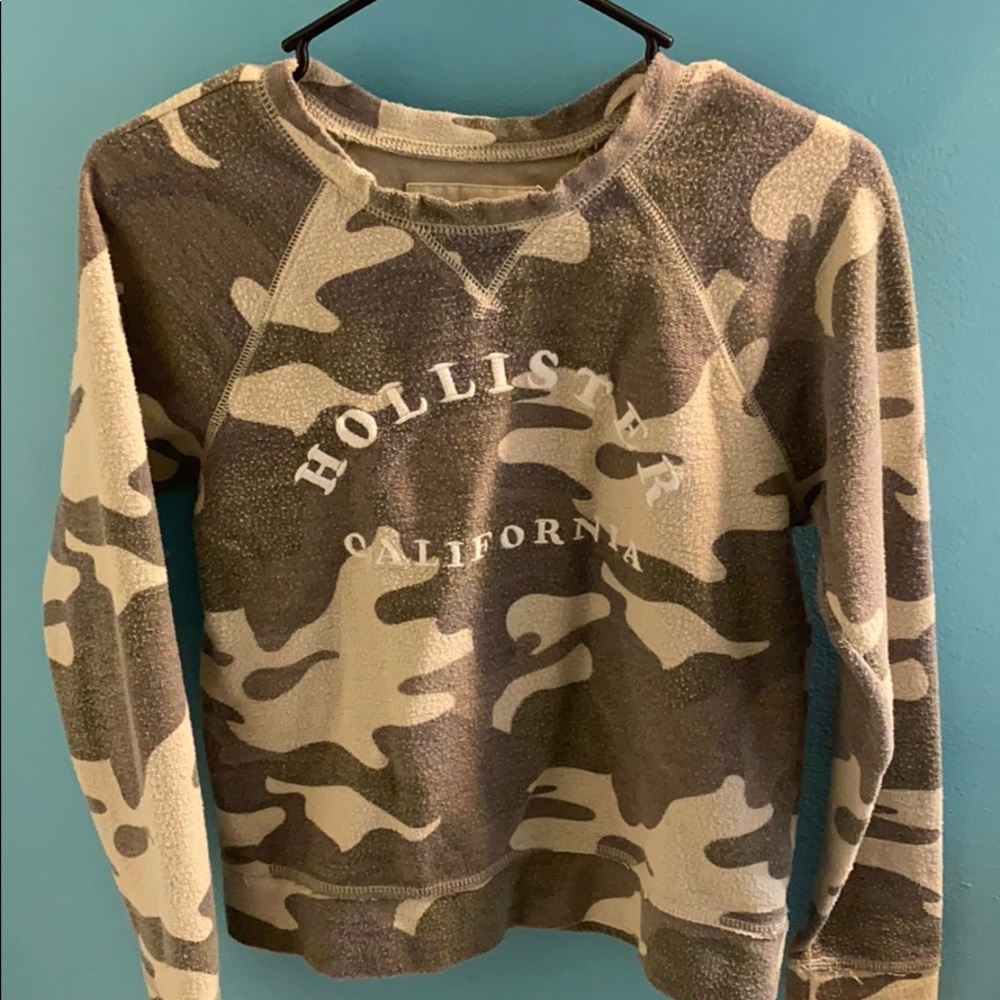 Hollister sweatshirt size xs
